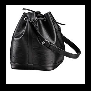 #AR4110 Black Leather Louis Vuitton Bag